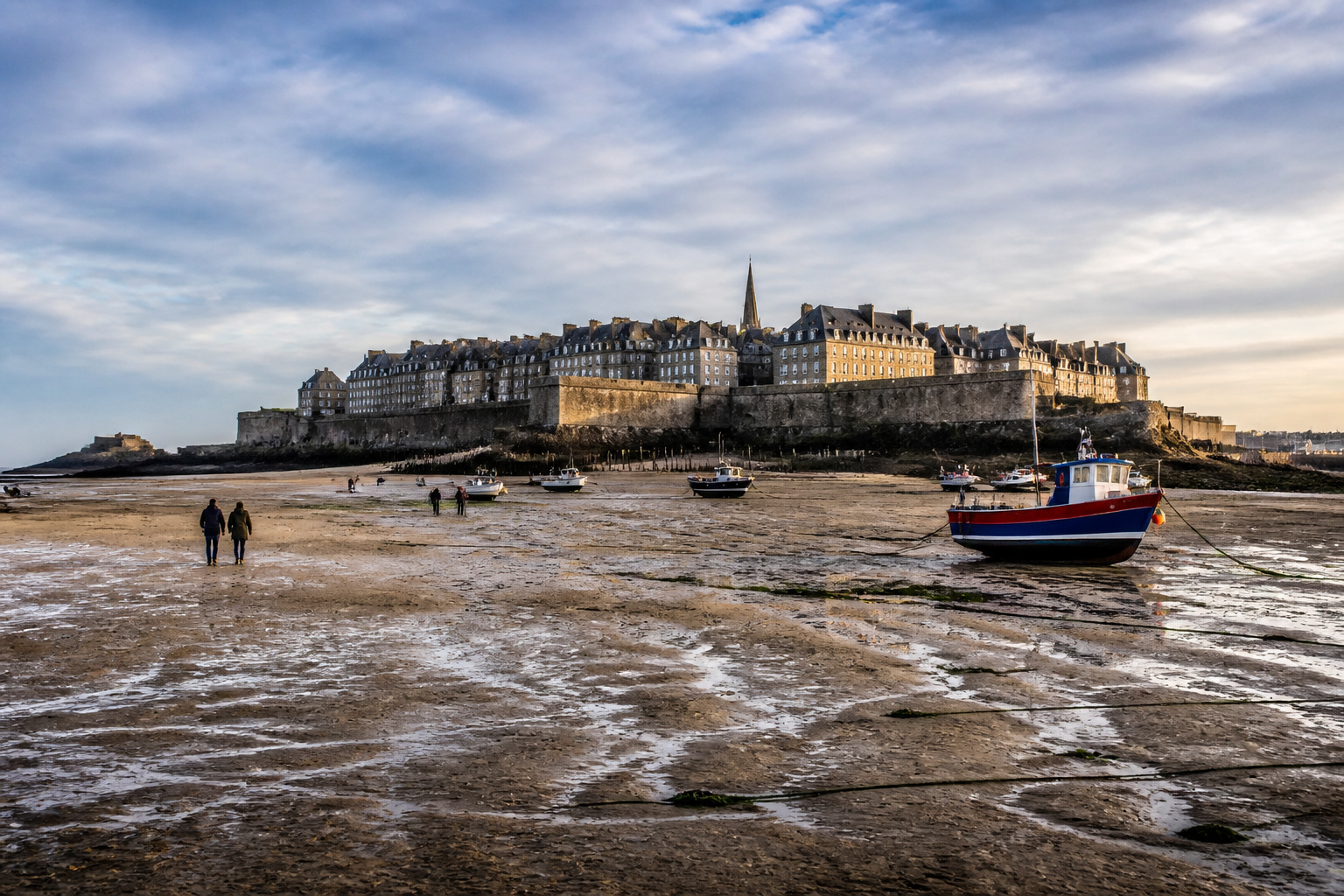 Marées Saint-Malo janvier 2026 : horaires et coefficients