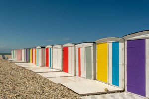 Plage du Havre : galets, sable et vie urbaine