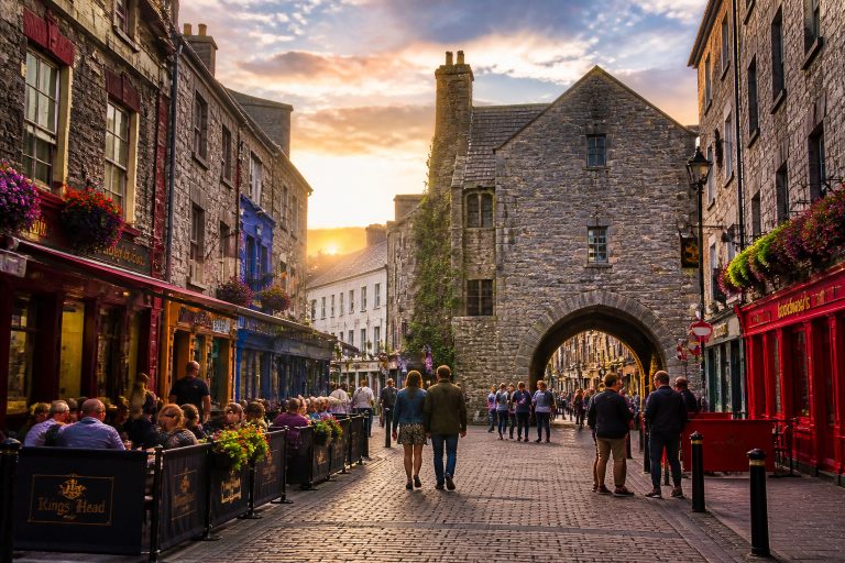 Galway : l'âme médiévale de la Cité des Tribus vous attend