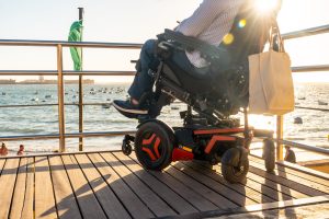 Week-end sur la côte : comment faciliter les déplacements des voyageurs à mobilité réduite ?