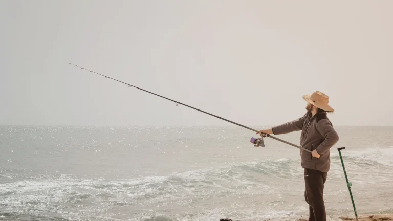 Canne à pêche en mer : choisir selon sa sortie côtière
