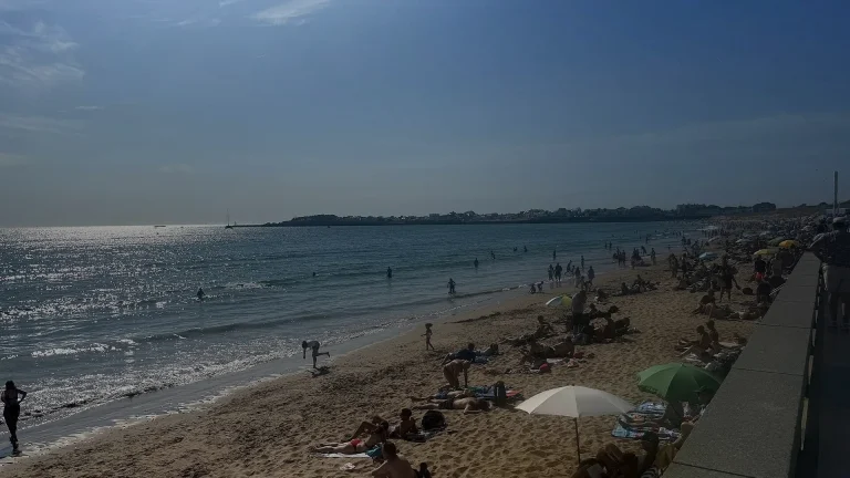 Plages de Saint-Gilles-Croix-de-Vie : choisir et se baigner